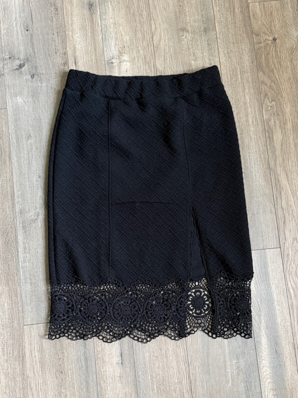 Free People Black Lace-Hem Knee Length Skirt Size Medium